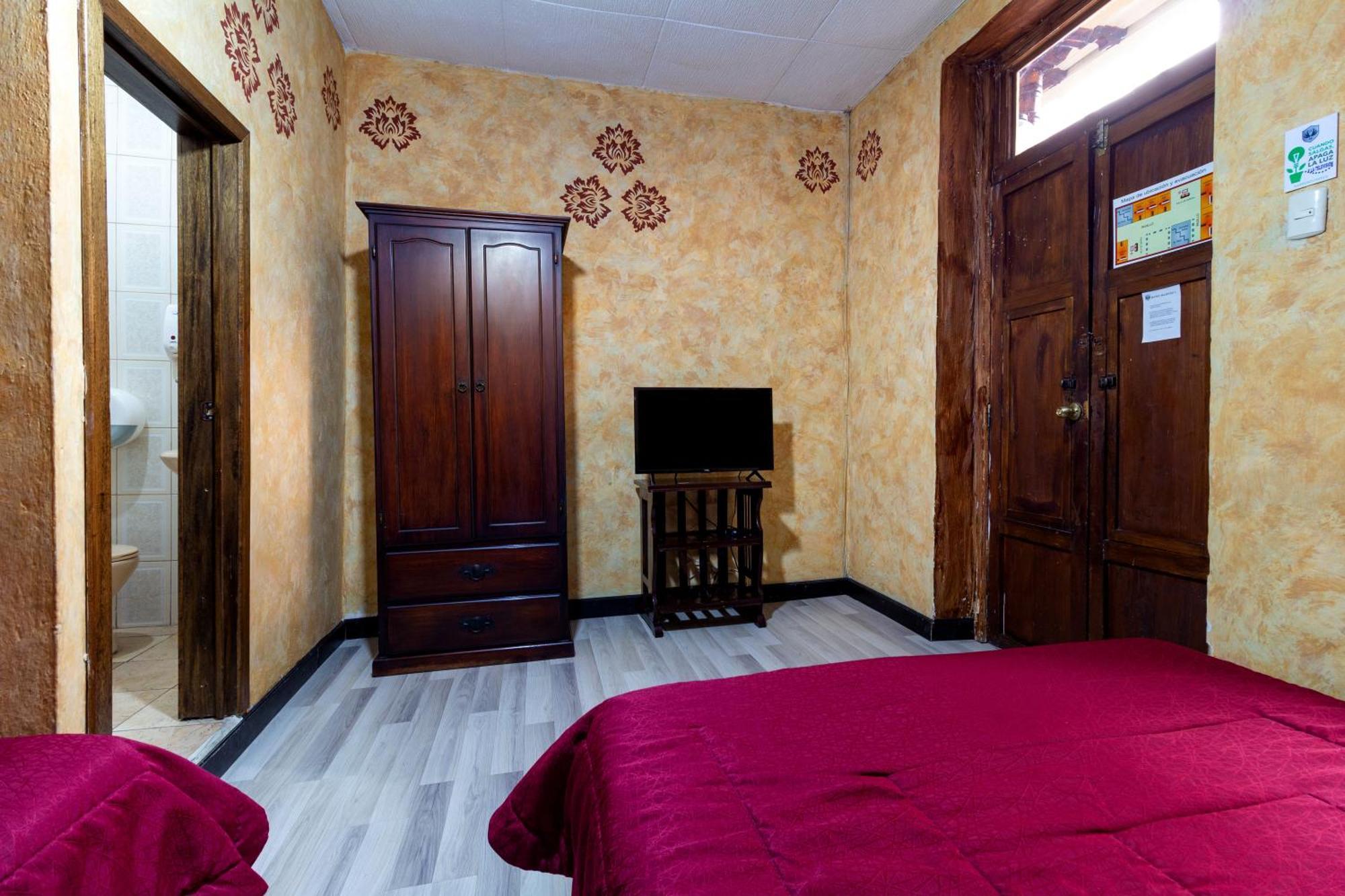 Hotel Majestic 1 Cuenca Exterior foto